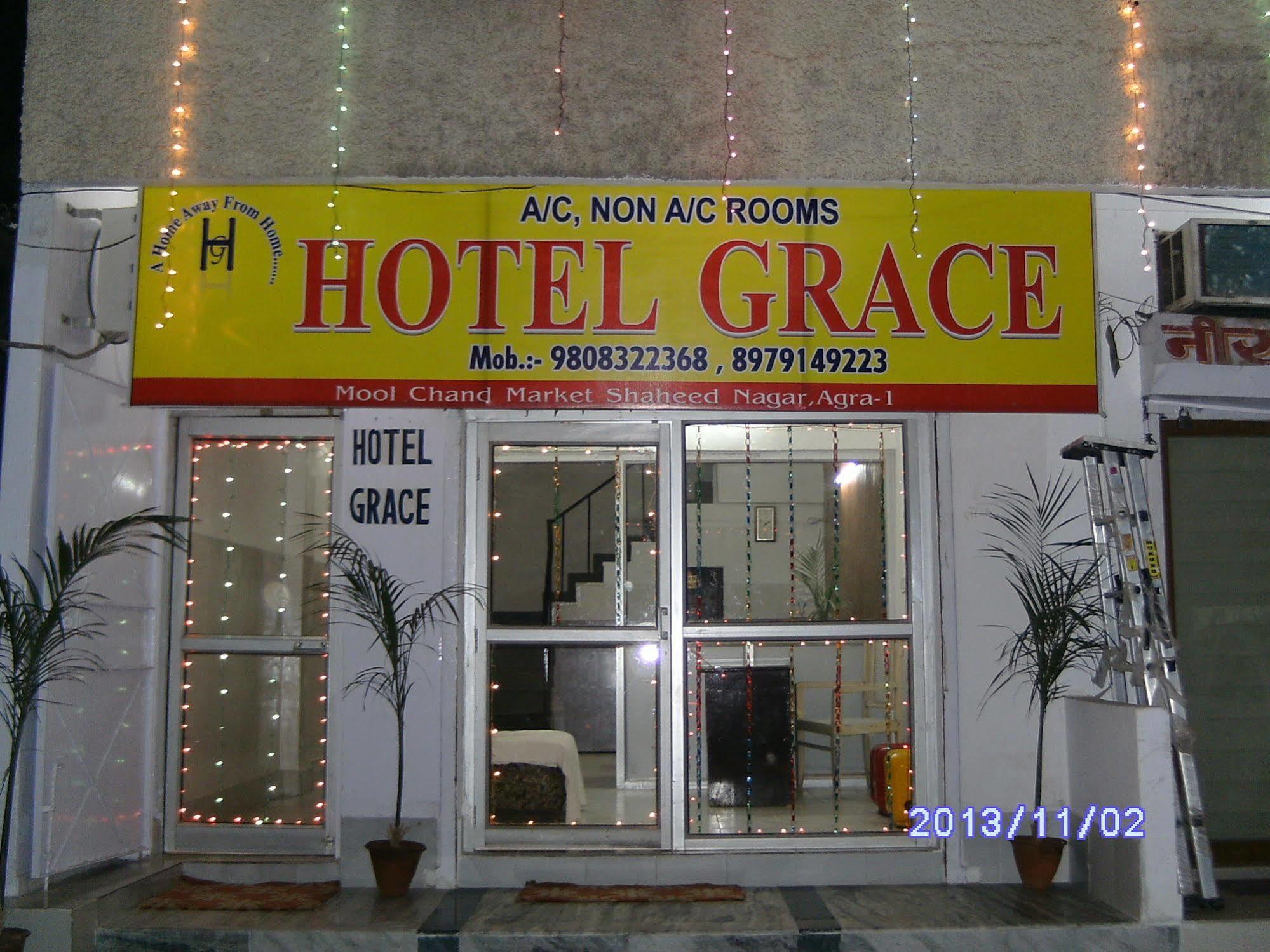 Hotel Grace Агра Екстер'єр фото