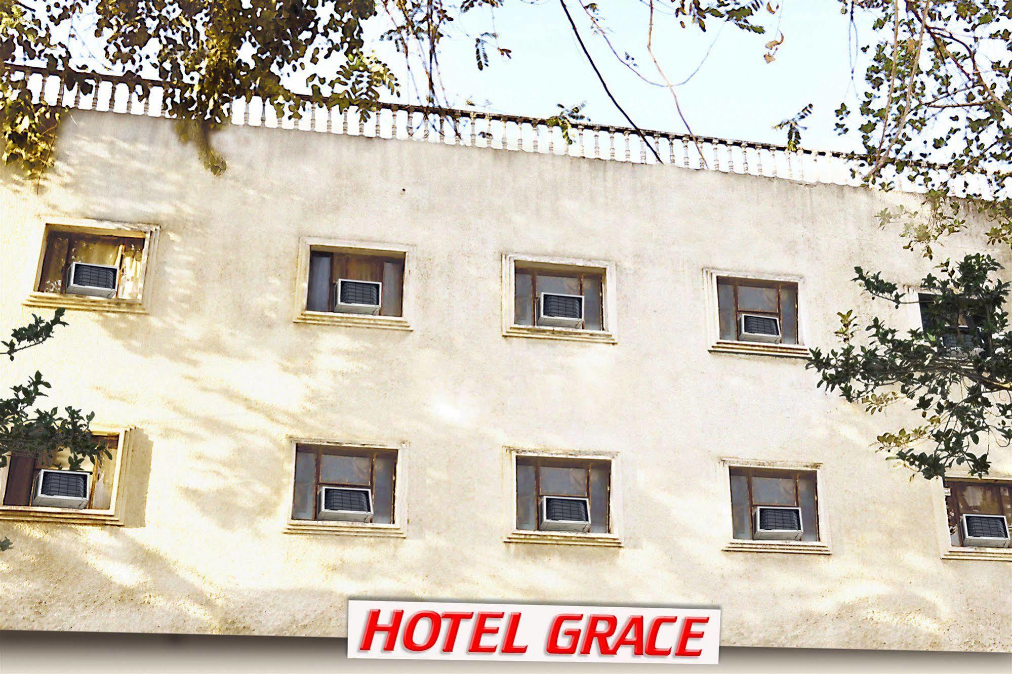 Hotel Grace Агра Екстер'єр фото